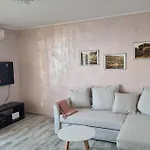 Lacroma Apartment